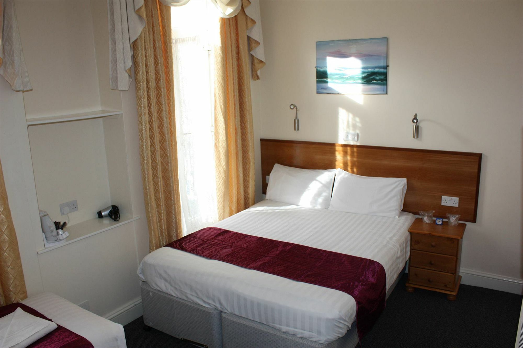 Apollo Hotel Kings Cross London Bagian luar foto